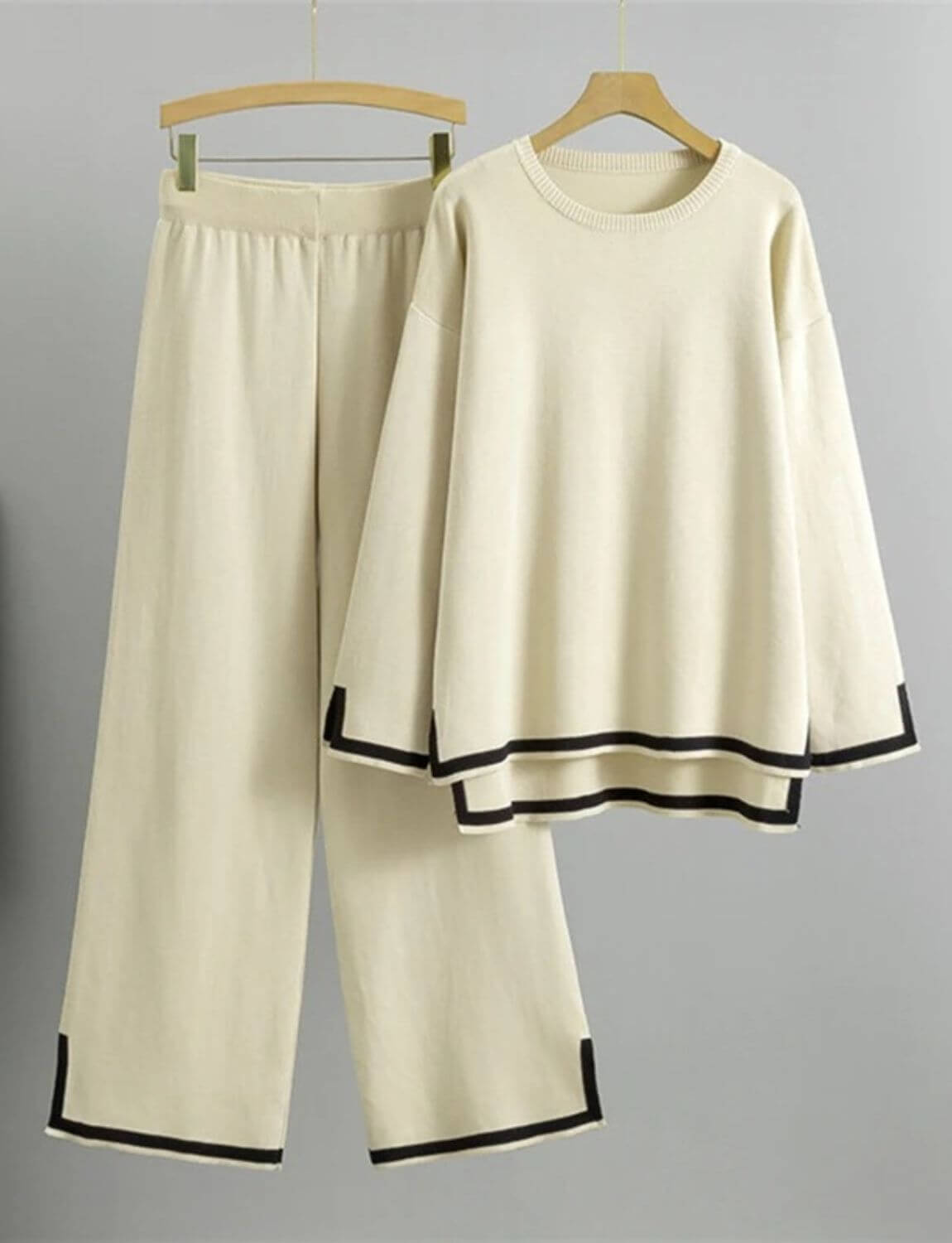 Lovisa™ – Komfortabelt sett med topp og bukse