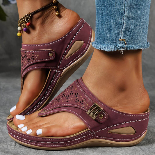 Mathea™ – Komfortable Ortopediske Kilesandaler