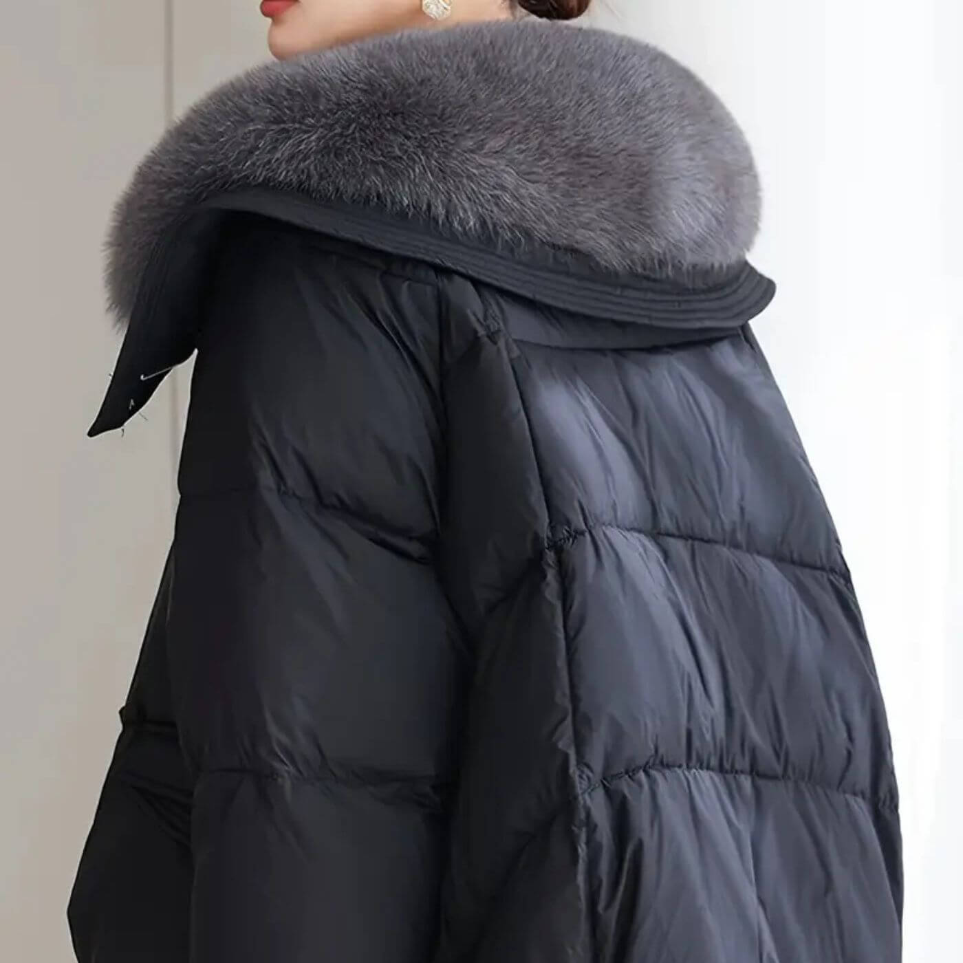 Olivia™ - Elegant Vinterdunjakke med Pelskrage