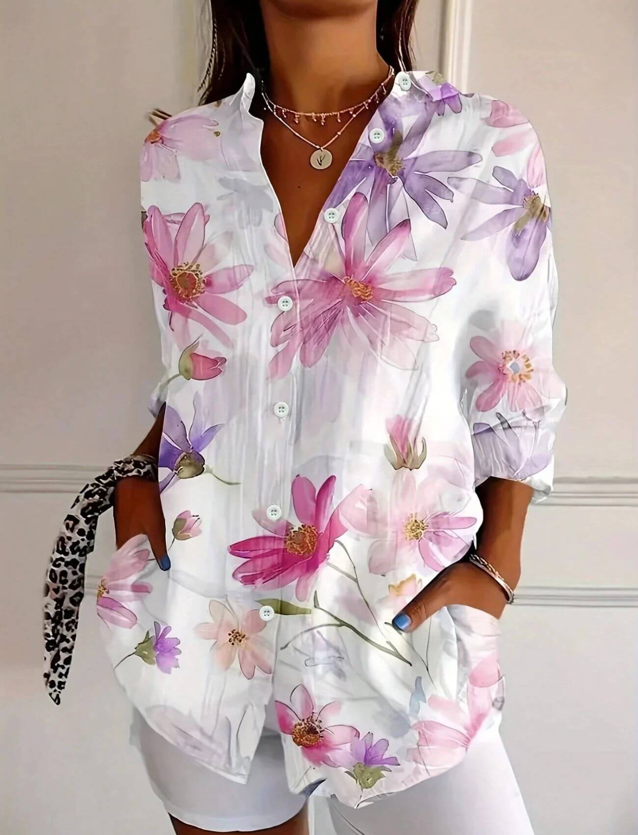 Caroline™ – Komfortabel Bluse med Fargerikt Blomsterprint