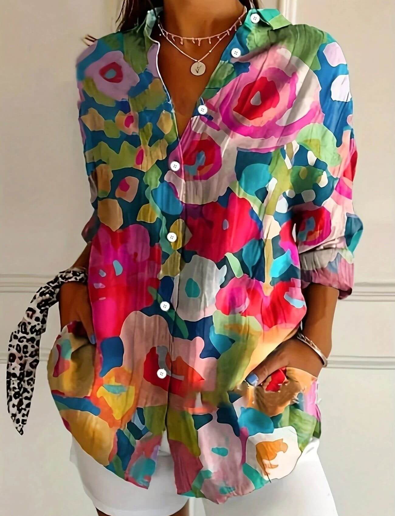 Caroline™ – Komfortabel Bluse med Fargerikt Blomsterprint