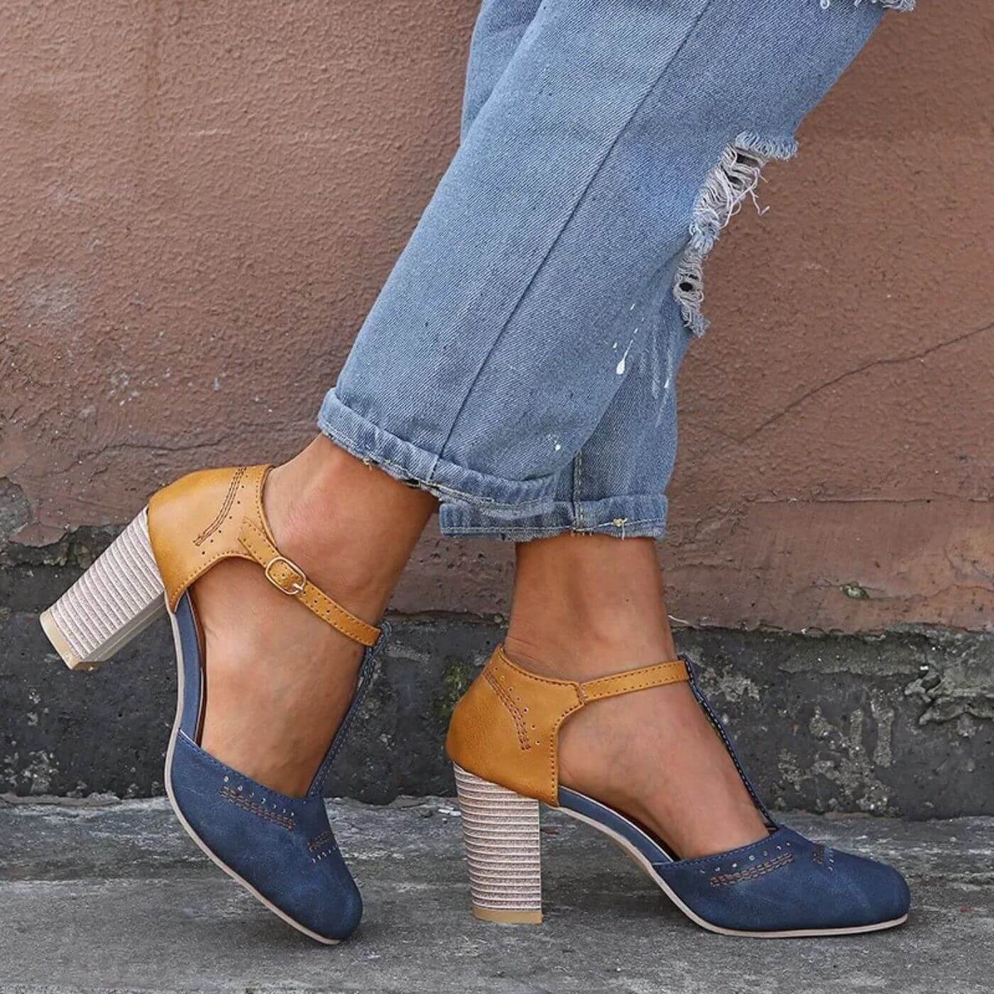 Emilie™ – Lukkede Retro Sandaler med Hæl