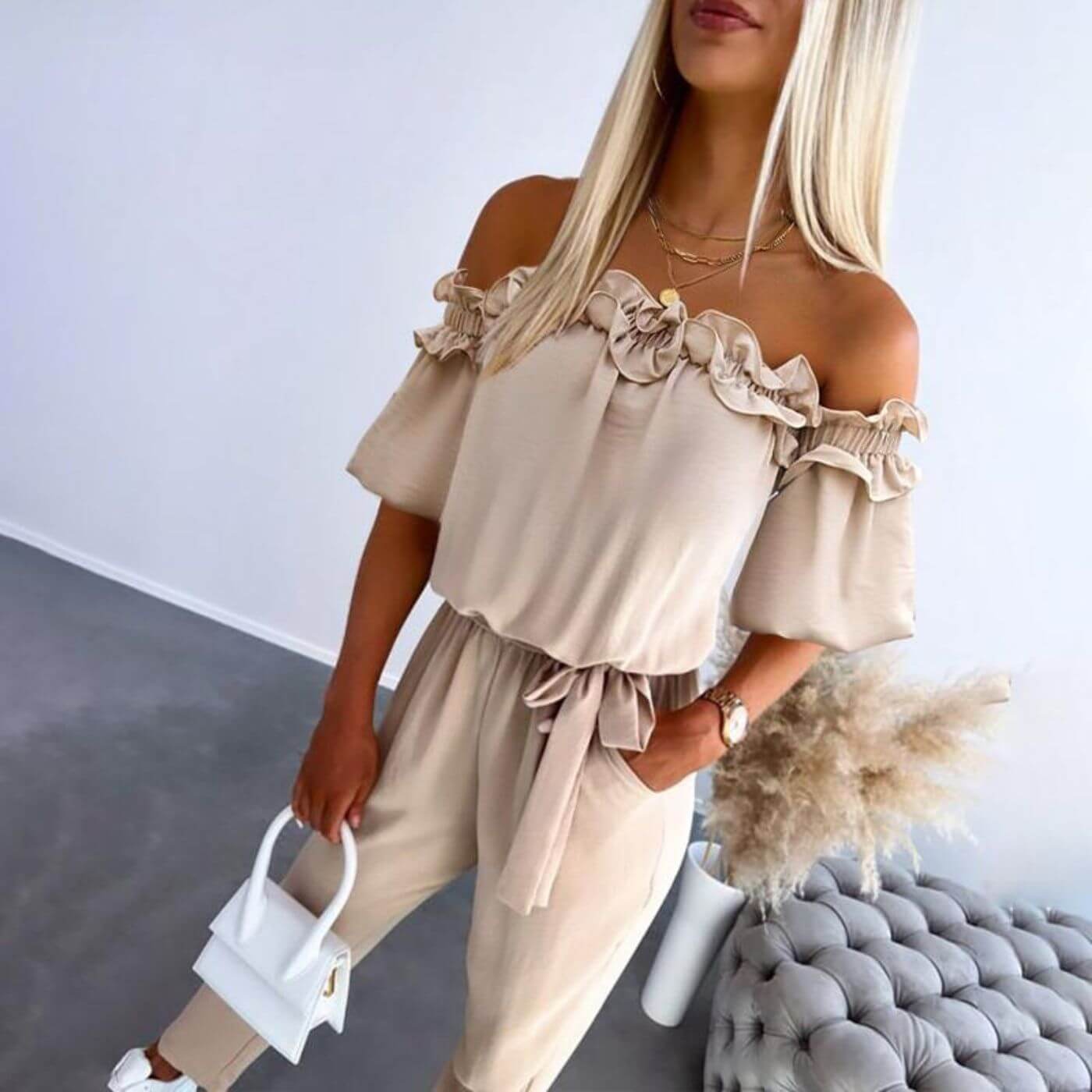Kamilla™ - Stilfull Off Shoulder Jumpsuit med Knyting i Midjen