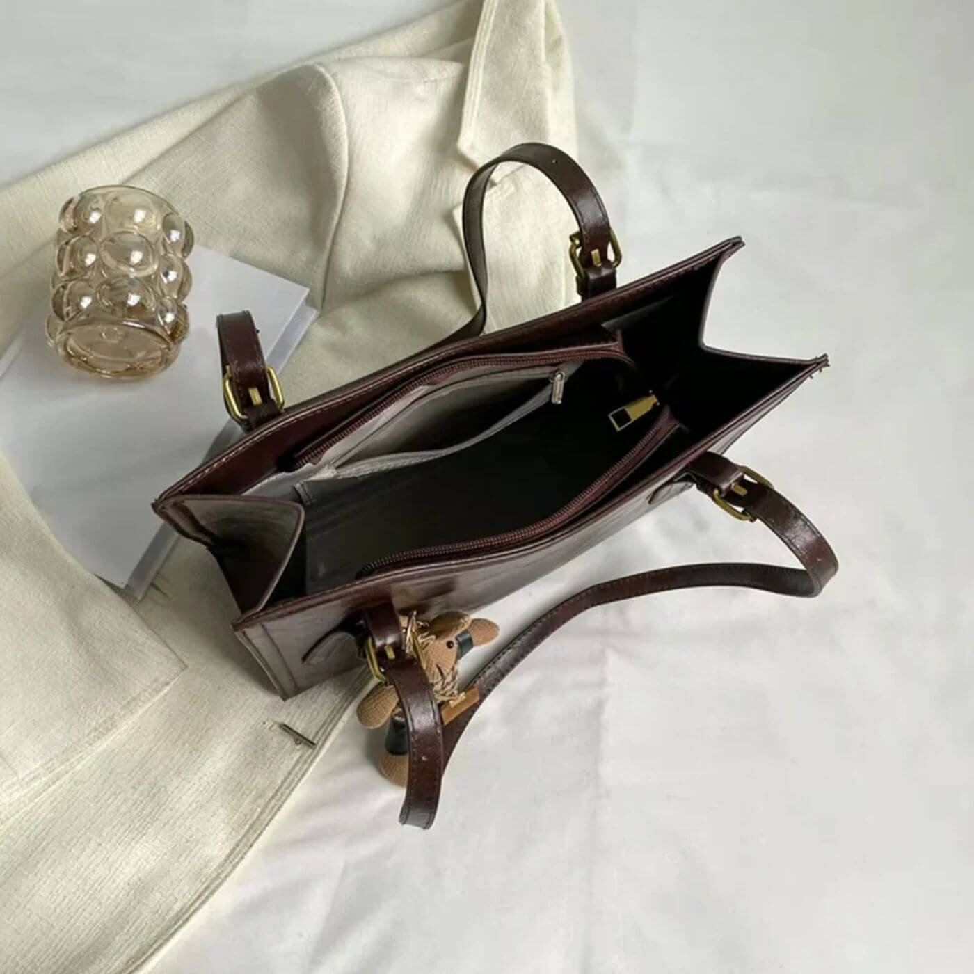 Lene™ – Bunny Charm Vintage Skulderveske i Skinn