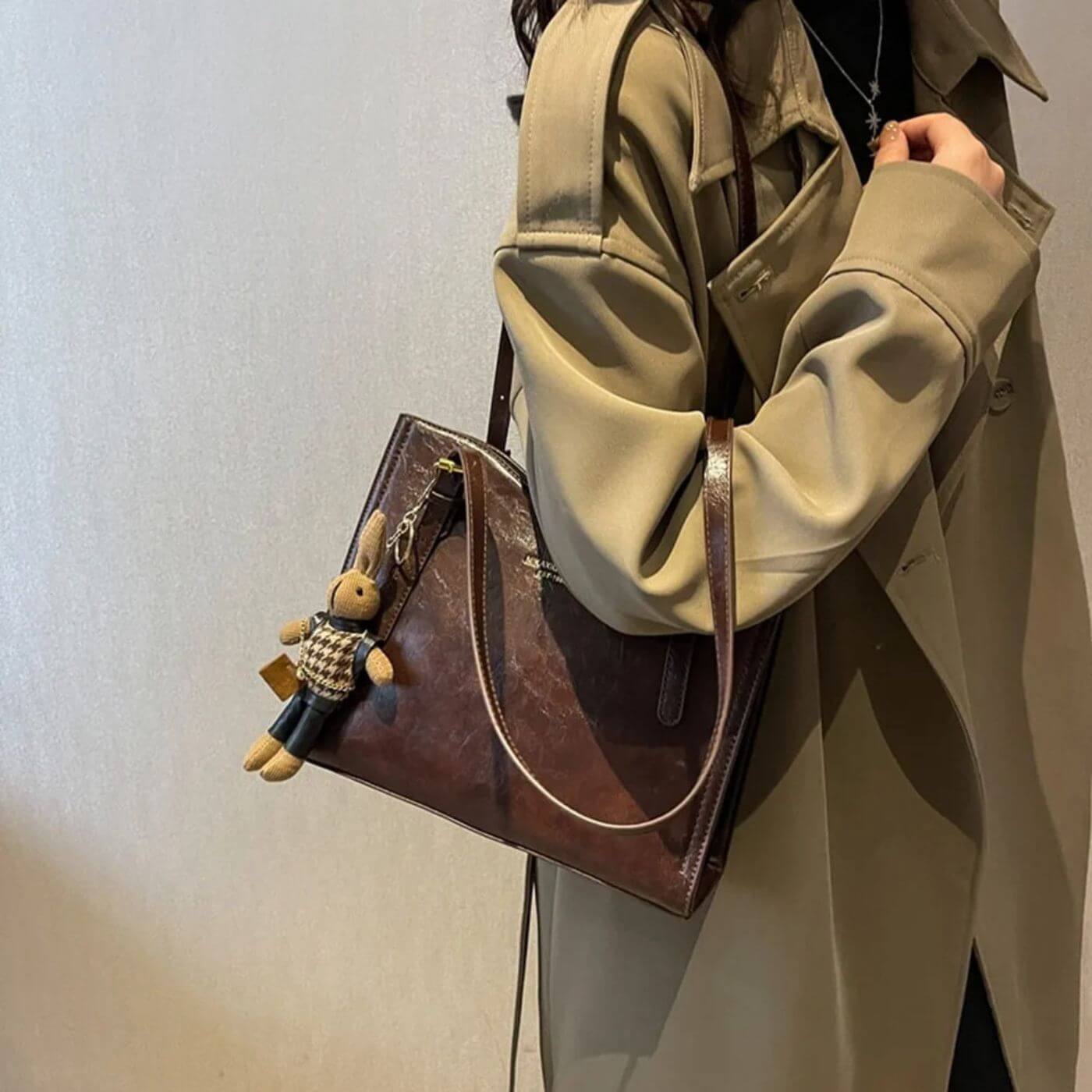 Lene™ – Bunny Charm Vintage Skulderveske i Skinn