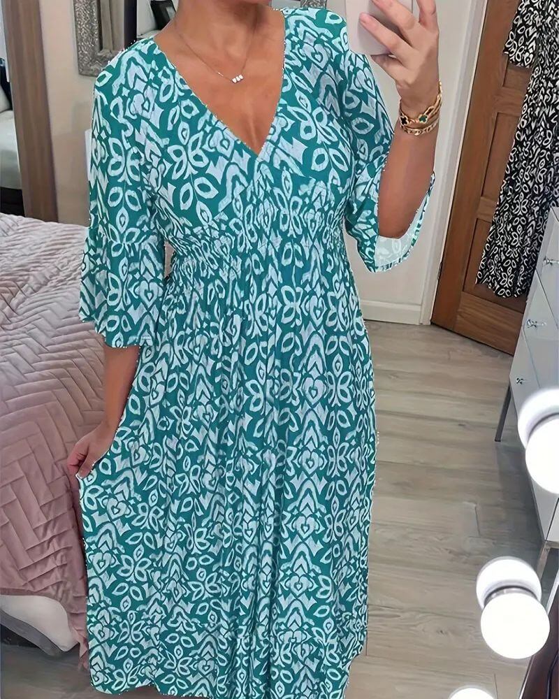 Lotte™ – Avslappet Bohemsk Sommerkjole med V-hals