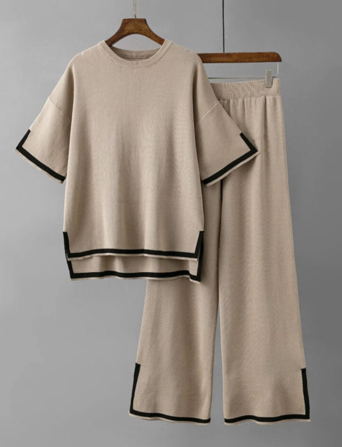 Lovisa™ – Komfortabelt sett med topp og bukse